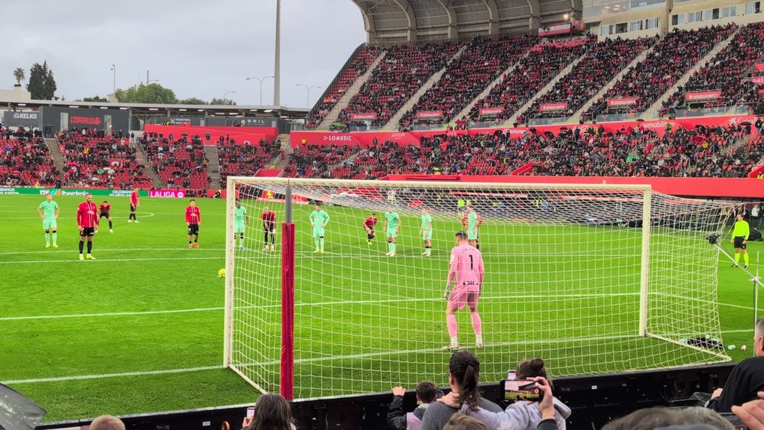 易游体育 APP 赛况界面示意